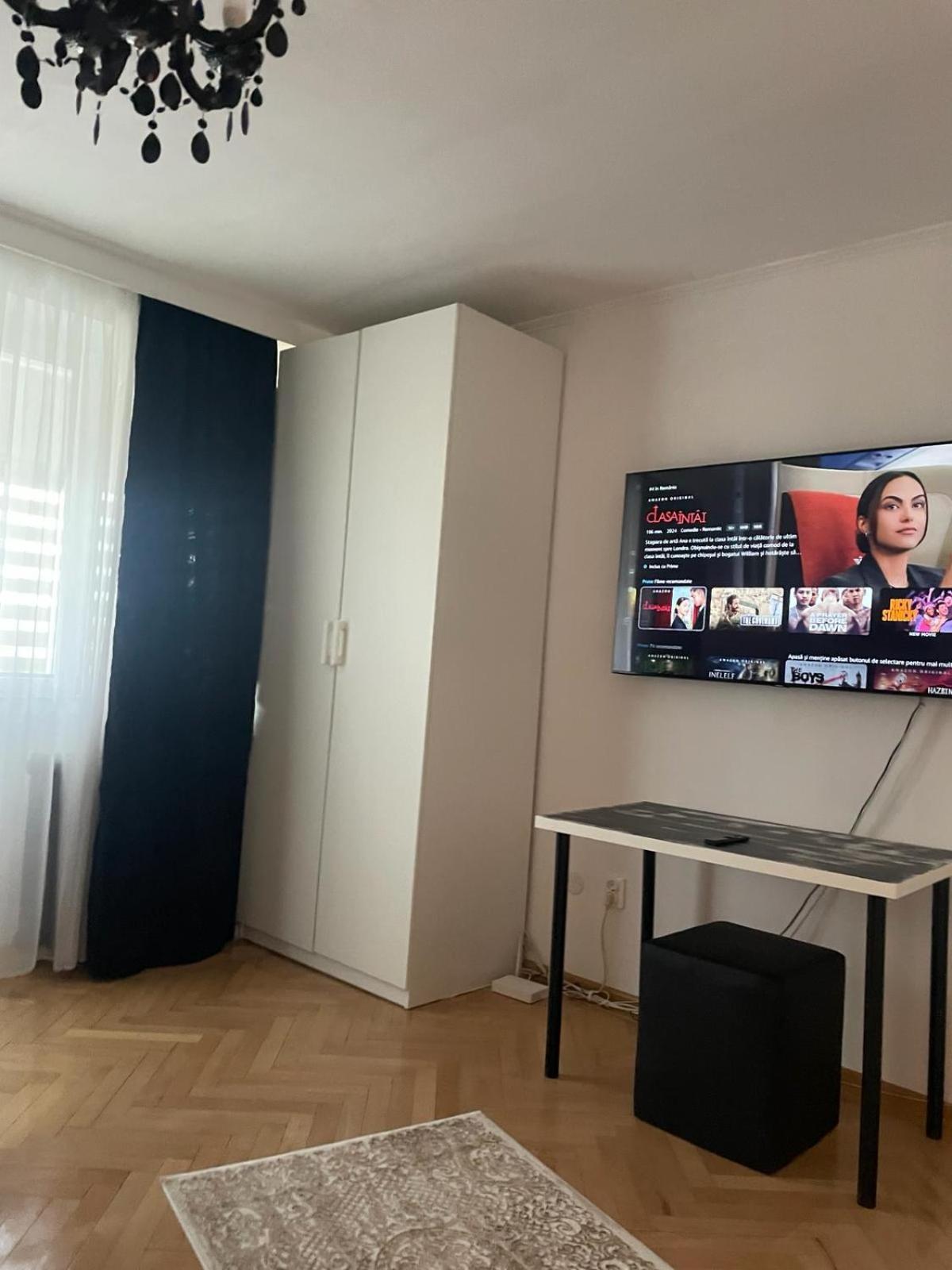 Emm Apartament - 100M Parc Si Metrou Tinererului Bükreş Dış mekan fotoğraf