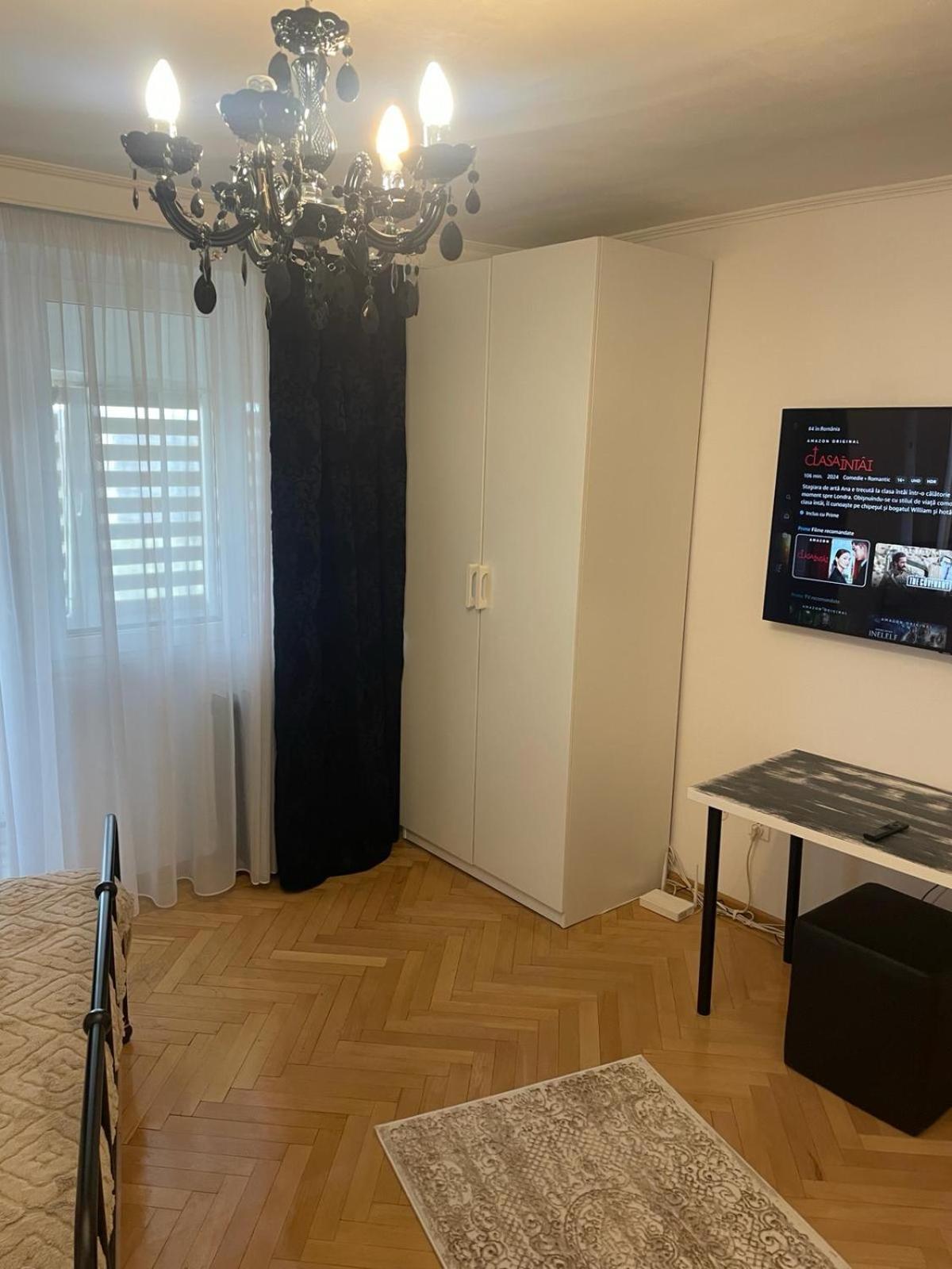 Emm Apartament - 100M Parc Si Metrou Tinererului Bükreş Dış mekan fotoğraf