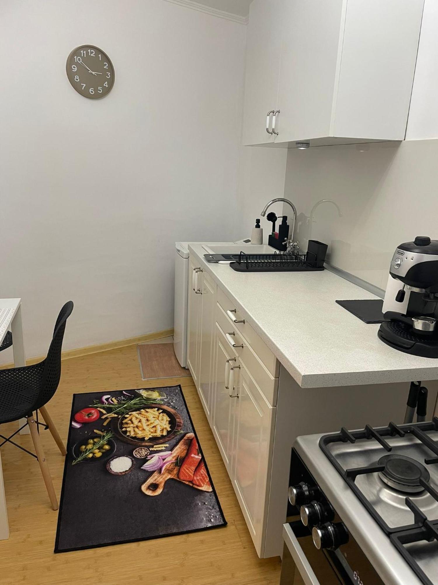 Emm Apartament - 100M Parc Si Metrou Tinererului Bükreş Dış mekan fotoğraf